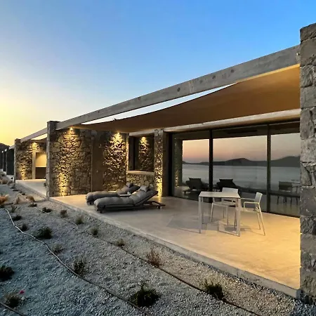 Echoes Milos Plaka  Exterior photo