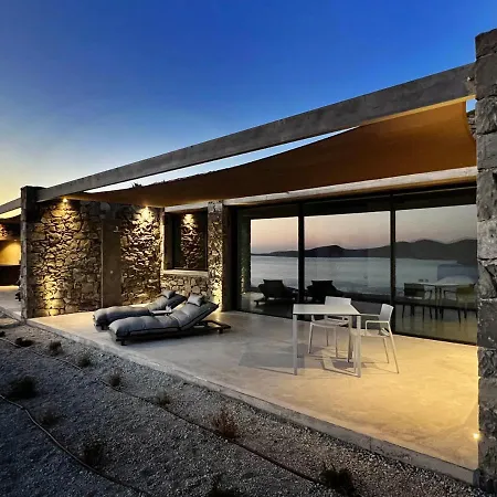 Echoes Milos Plaka  Exterior photo