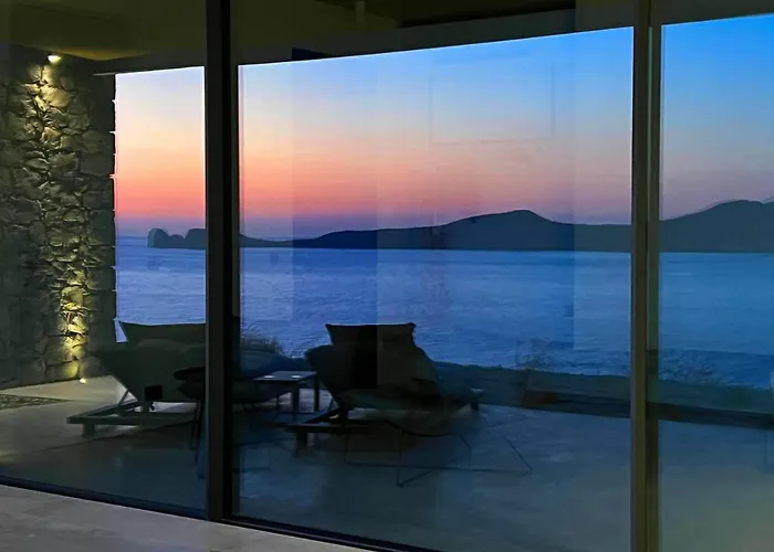 Echoes Milos