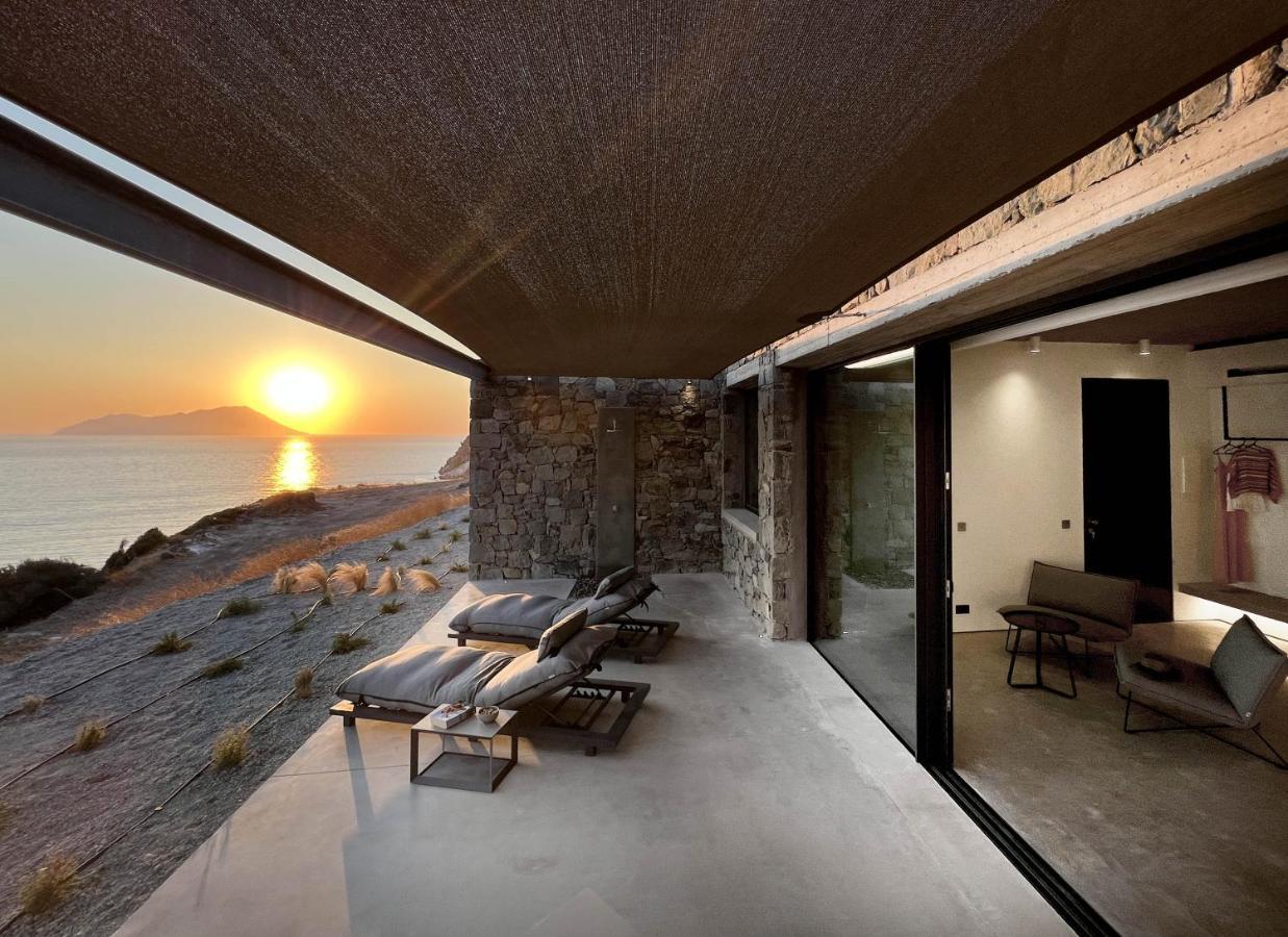 Apartment Echoes Milos